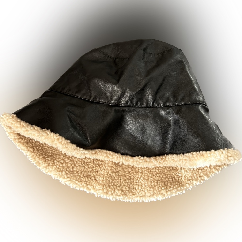 Black Sherpa Bucket Hat
